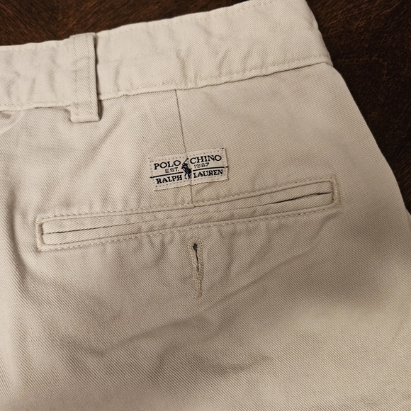 Polo Ralph Lauren shorts - Picture 3 of 5
